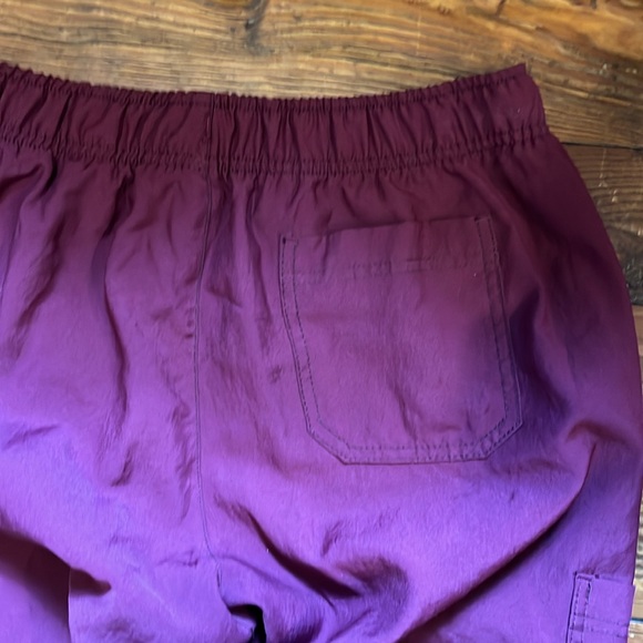 Maroon scrub pants - Picture 4 of 5